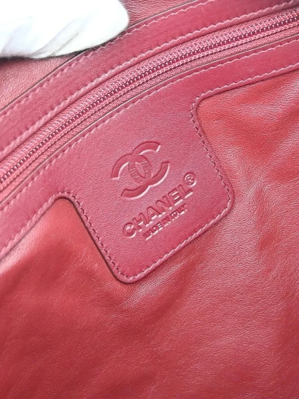 CHANEL outside 	ab